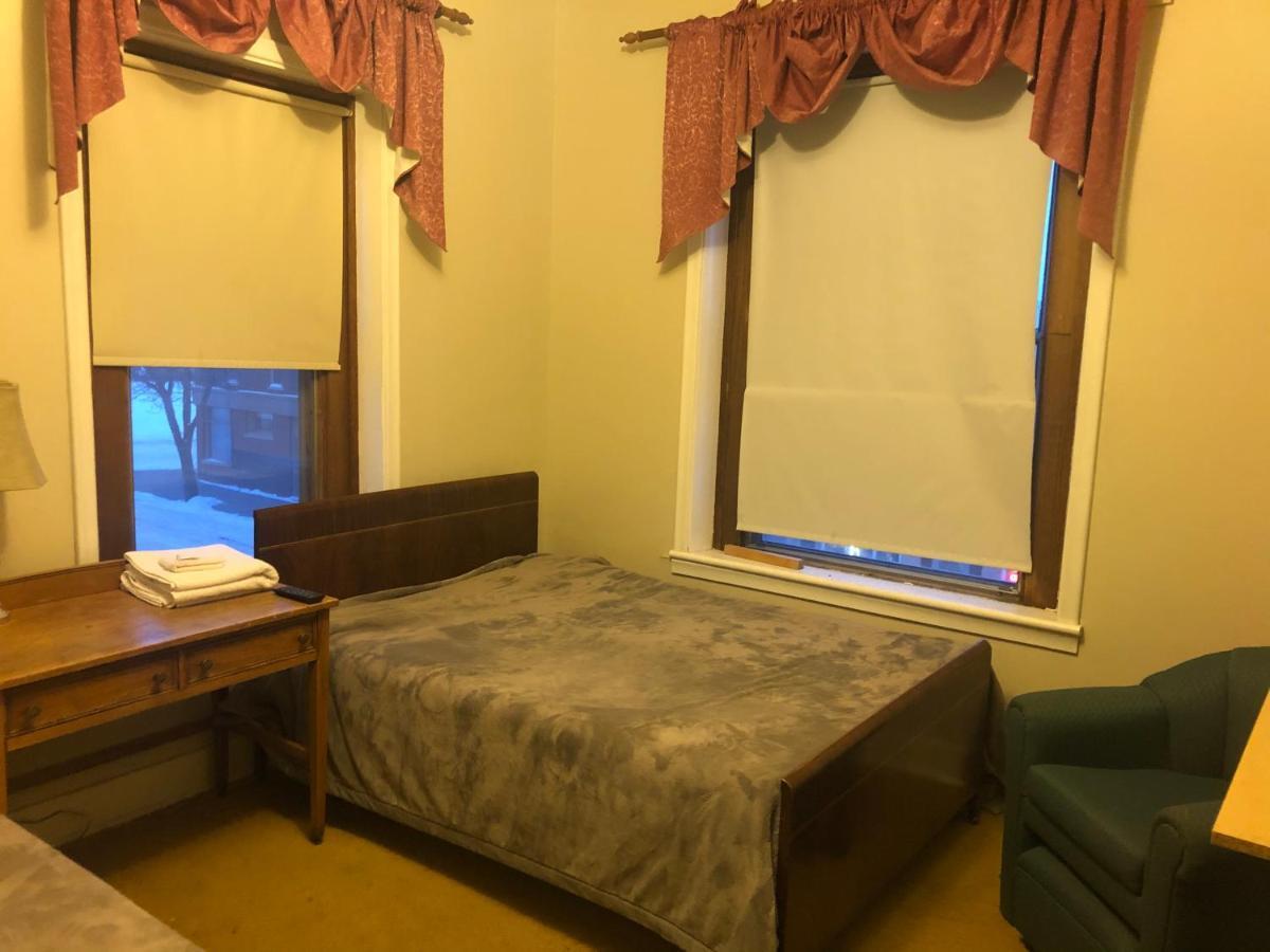 Leland Hotel Wolseley Bagian luar foto